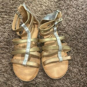 Girls sandals